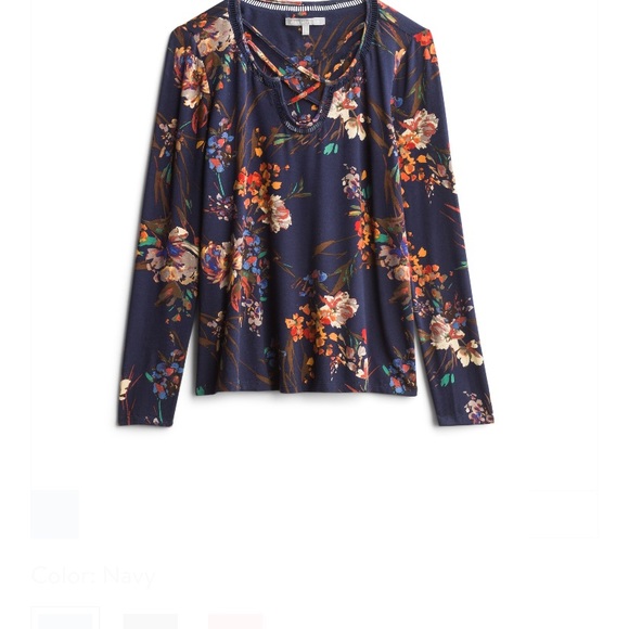 Floral navy top - Picture 1 of 2